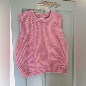 Universal Thread size XXL sweater vest